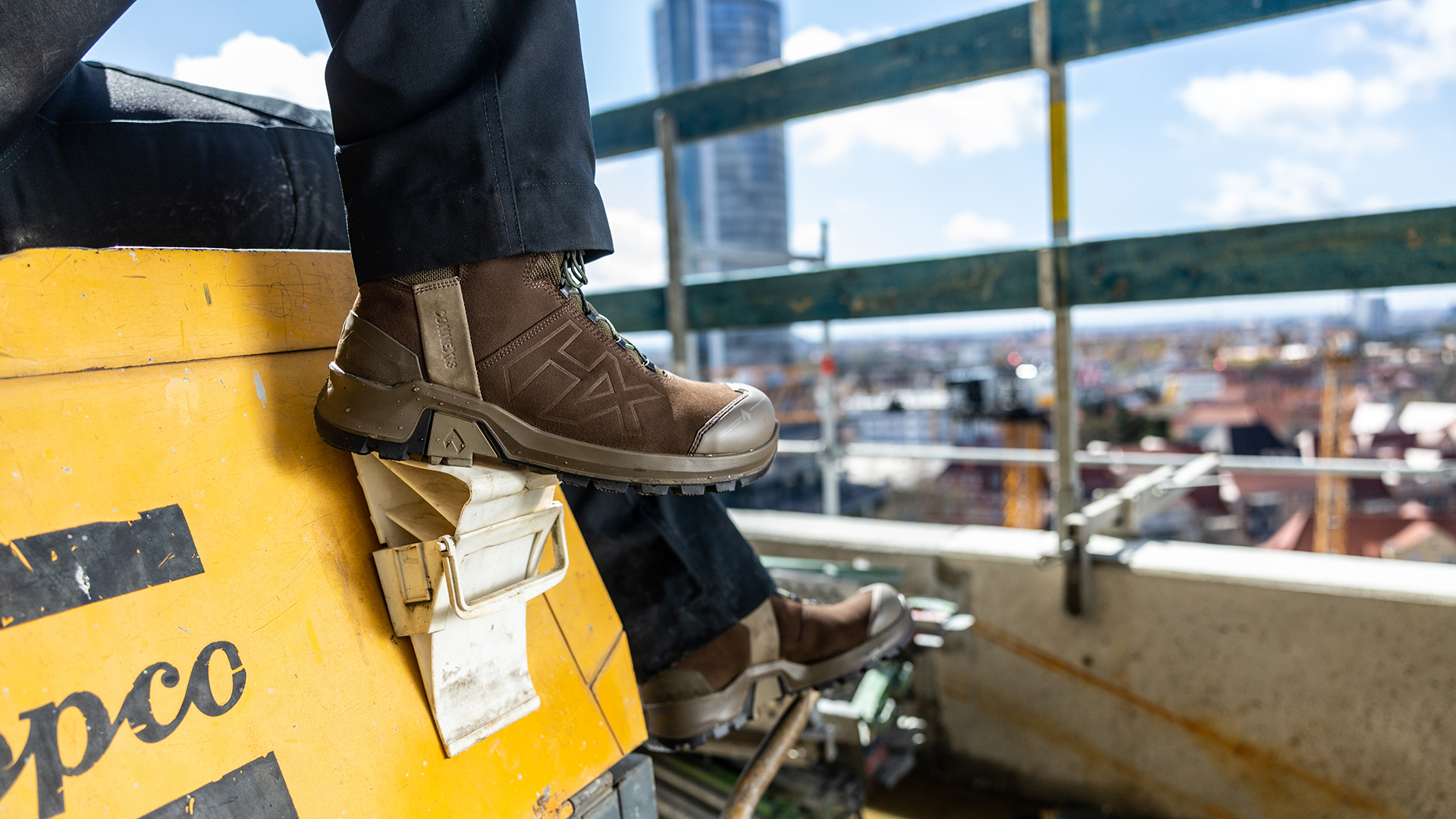 header_631020_connexis-safety-ltr-mid-brown