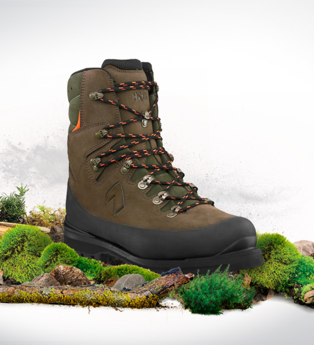 Nature-Two-V8-action Nature-Two-V8-action