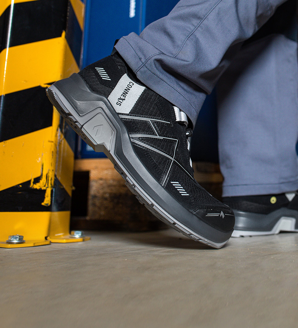 630004 HAIX CONNEXIS Safety T S1P low black-silver 1000x1100 630004 HAIX CONNEXIS Safety T S1P low black-silver 1000x1100