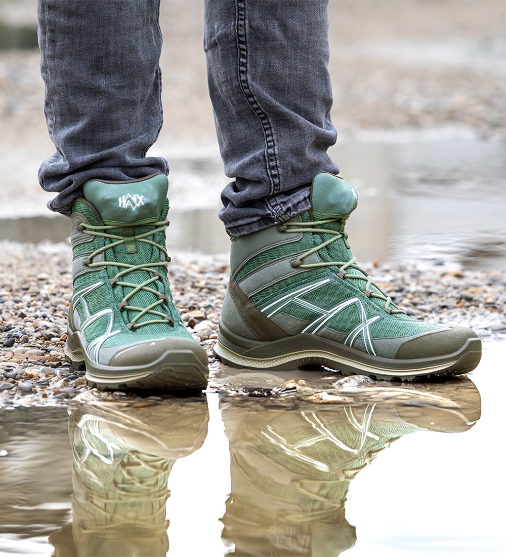 07961_actionbild_1000x1100px_BE_Adv_2-2_olive-rock_082023 07961_actionbild_1000x1100px_BE_Adv_2-2_olive-rock_082023