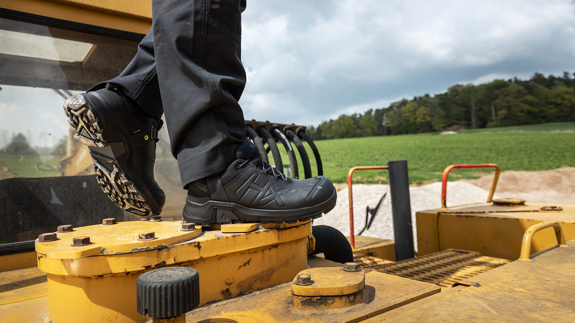 631015_connexis-safety-t-ltr-low-blackzogv7d5ixwlwa