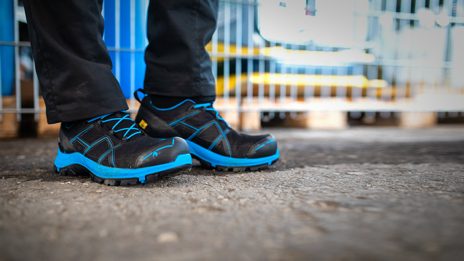 610001_black_eagle_safety_40-1_low_black_blue