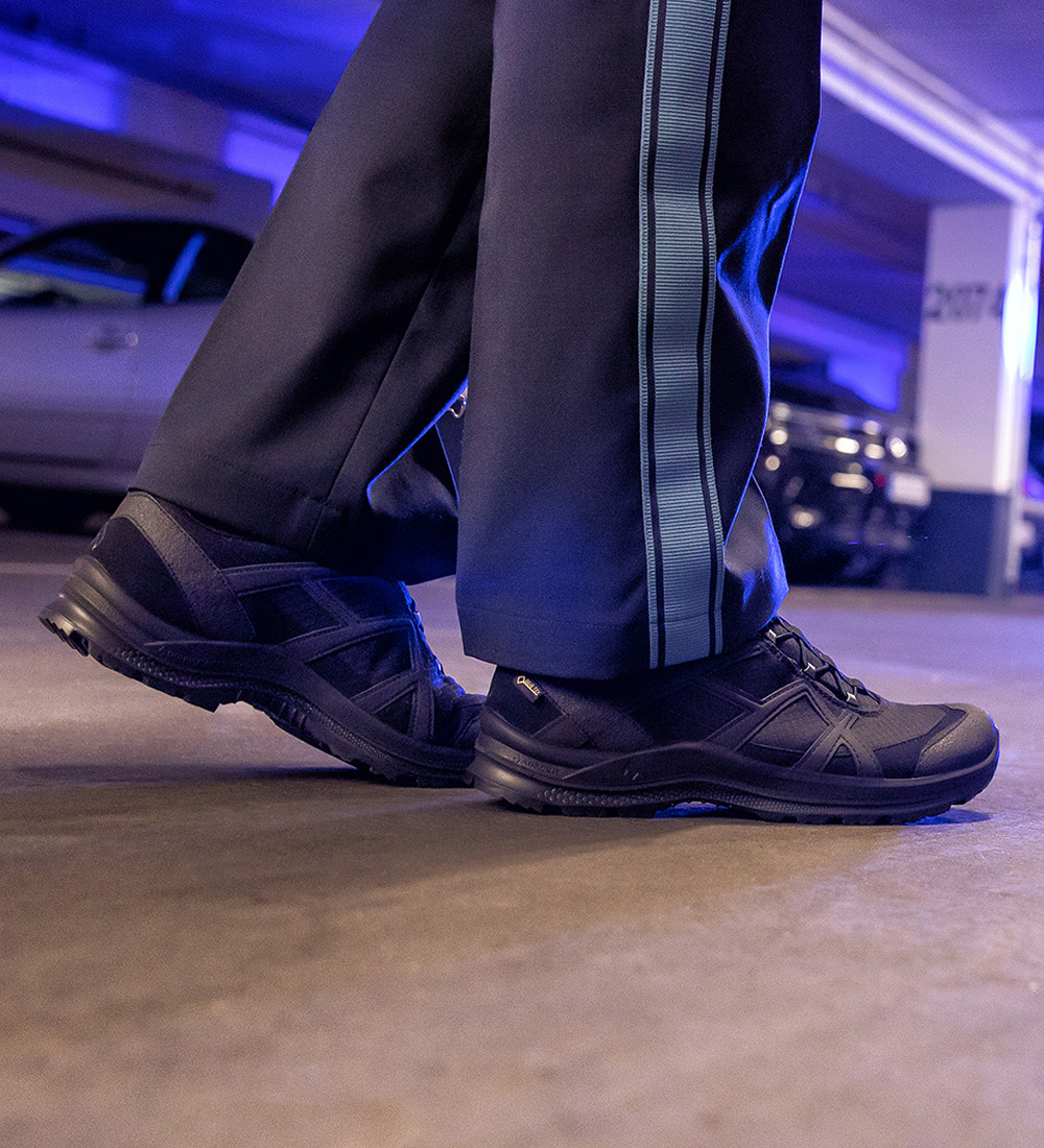 330041_Black Eagle Athletic 2.1 GTX low black 1000x1100 330041_Black Eagle Athletic 2.1 GTX low black 1000x1100